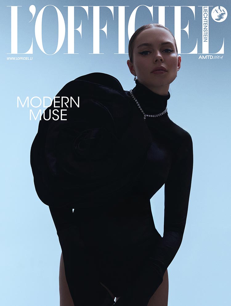 L’Officiel | Jana Schuessler