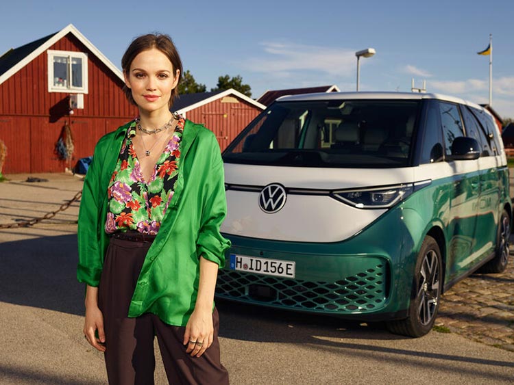 VW Buzz | Emilia+Wincent | W. Wilde